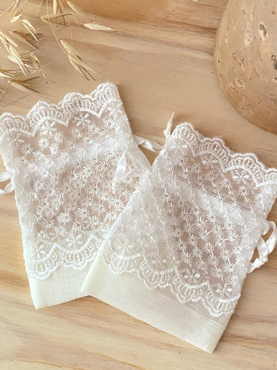 Pochons à dragées en dentelle