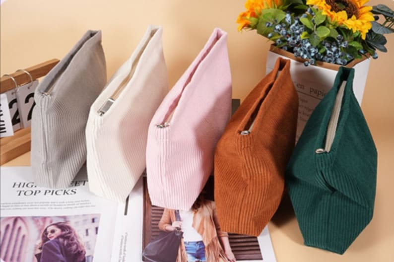 Trousse personnalisée en velours côtelé