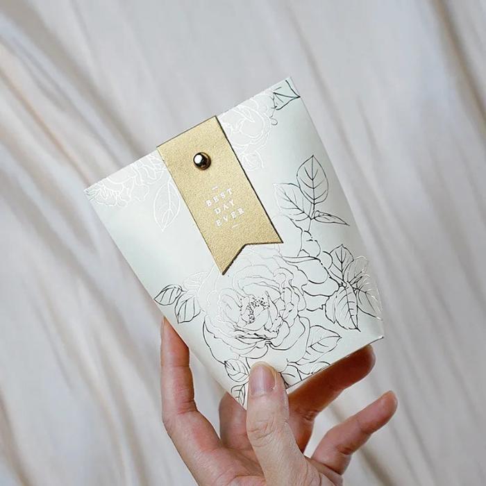 Boite pour cadeaux d'invités mariage chic et élégant