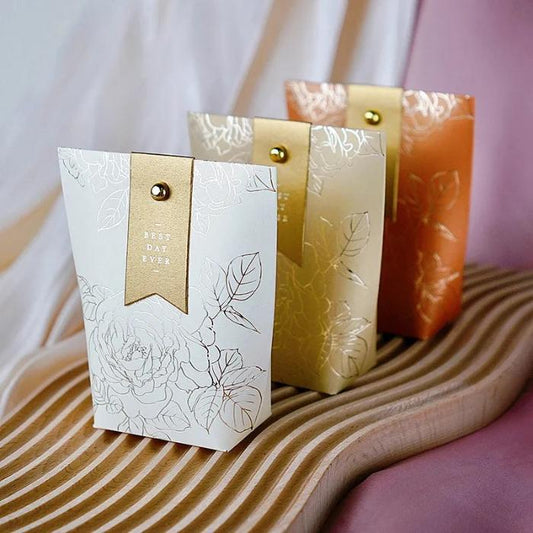 Boites pour dragées mariage élégantes, plusieurs coloris disponibles pour des cadeaux d'invités inoubliables