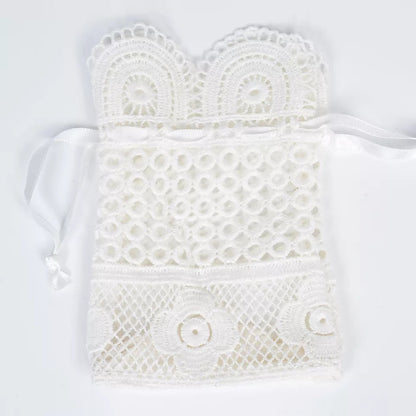 Pochon dragées en dentelle blanc - Mariage  ou baptême